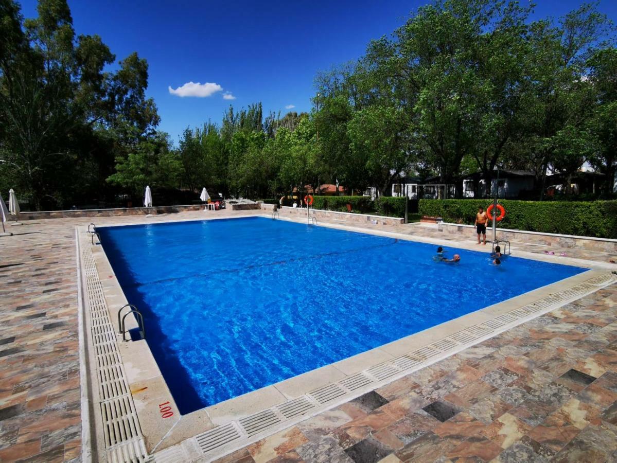 Bungalows Alpha Хетафе Экстерьер фото